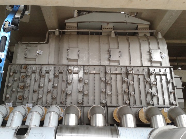 Lit fluidisé sécheur refroidisseur à échangeurs engrais cristallisé