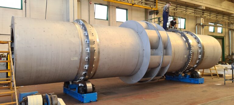 Rotary tube dryer-cooler for sugar