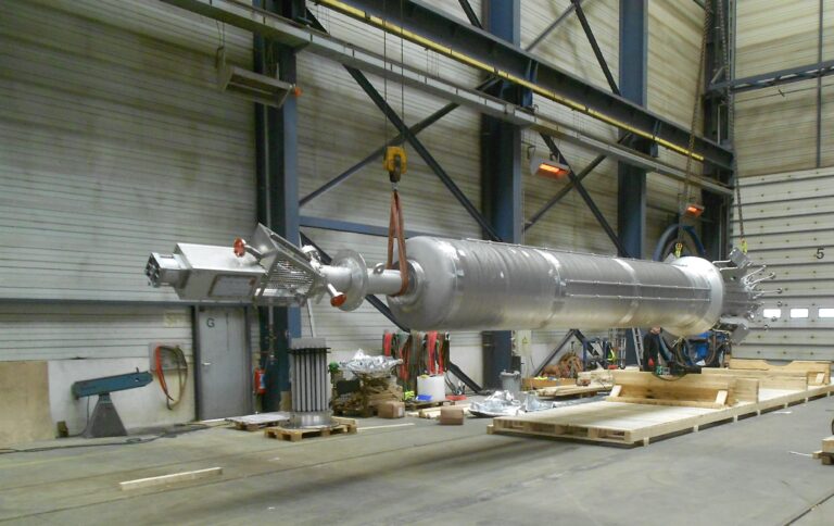 COMESSA - Lit fluidisé Haute Température_Catalyseurs au chrome / High-temperature fluidized bed in workshop