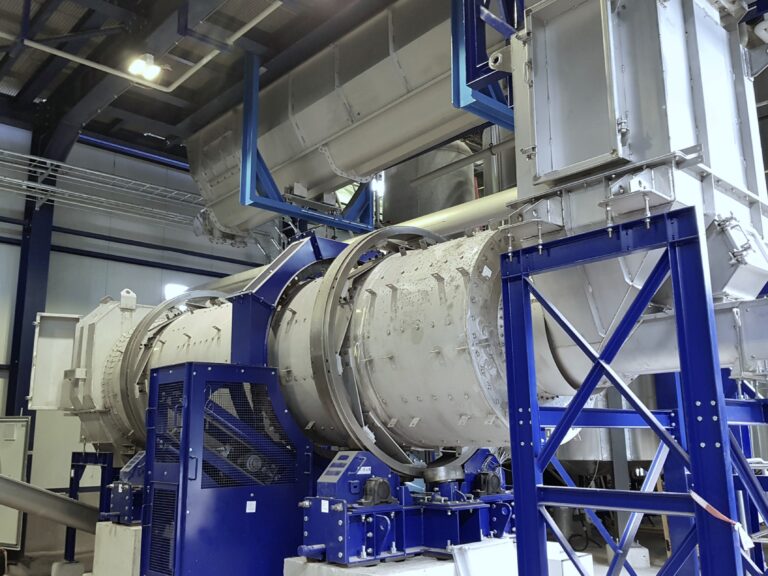 Tube rotatif sécheur-calcinateur